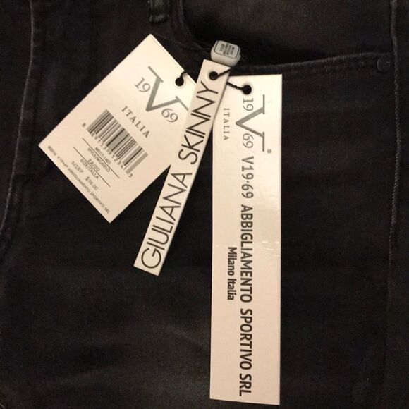 Black skinny jeans - Picture 2 of 4